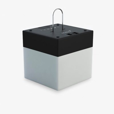 吊り下げフックを使ってスポットライトとして使えます 吊り下げフックを使ってスポットライトとして使えます